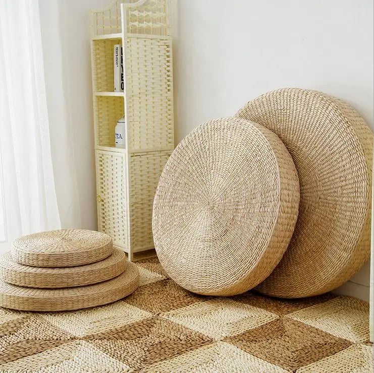Pouf rond en paille naturelle tressée à la main 40 × 40 cm, coussin tatami de sol style japonais, textile de maison.