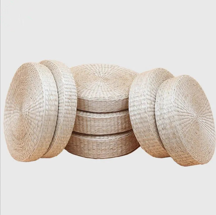 Pouf rond en paille naturelle tressée à la main 40 × 40 cm, coussin tatami de sol style japonais, textile de maison.